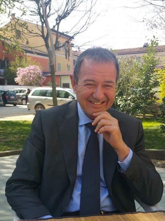 Marco Carra: anche Dio il settimo giorno riposò, no alle aperture selvagge dei centri commerciali
