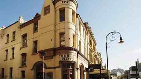 L’HOTEL INFESTATO RUSSELL AUSTRALIA