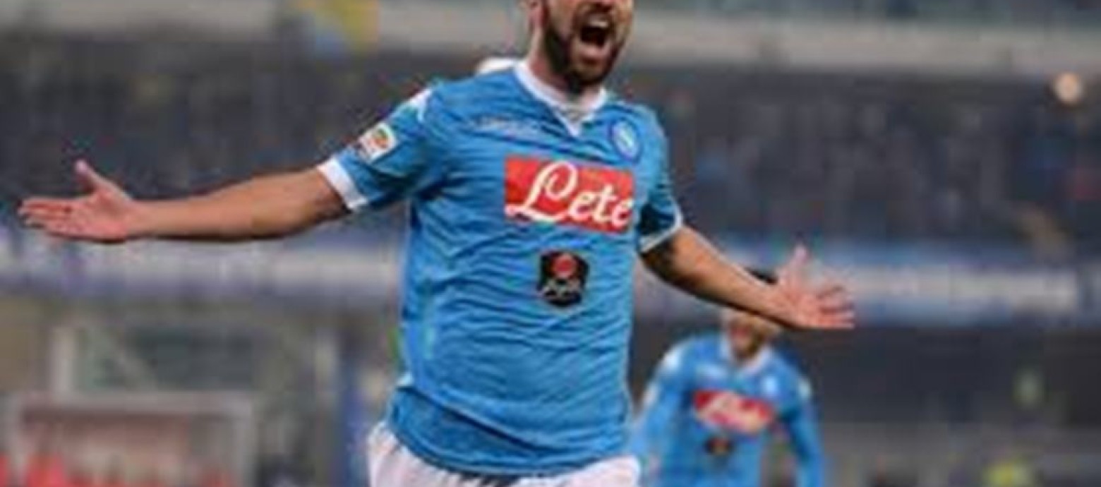 SERIE A - Il Napoli risponde alla Roma: 2-1 all'Atalanta