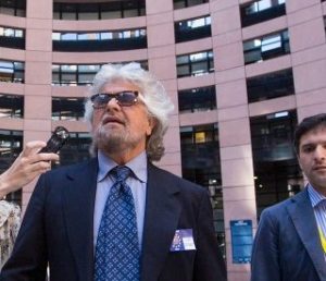 Matteo Salvini, apertura a M5S e divorzio con Forza Italia
