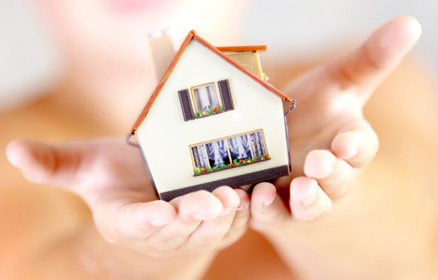 L'agenzia di rating Standard & Poor's boccia il mercato immobiliare italiano
