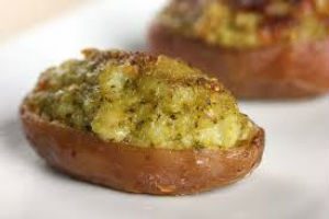 Patate ripiene con formaggio e funghi