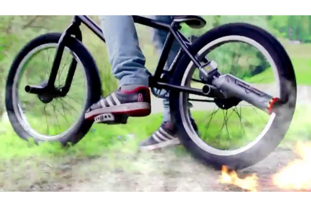 BICI ELETTRICA COME UN MOTORINO?