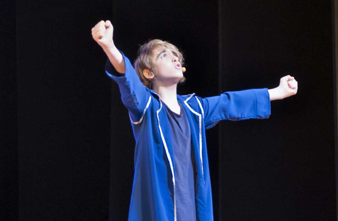 Artisti Emergenti: intervista a Lorenzo de Filippo, una voce nuova per il musical
