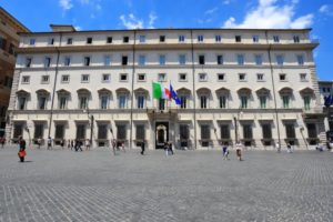 Metamorfosi 5 Stelle: alle primarie anche gli indagati