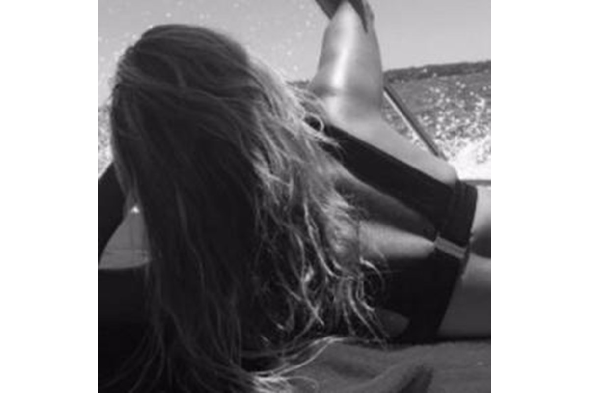 Emma Marrone: foto in bikini da urlo