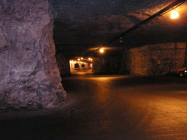 L’OSCURA MORTE DI PHILIP SCHNEIDER E LE SUE RIVELAZIONI TENEBROSE SU GOVERNO OCCULTO E QUESTIONE UFOLOGICA