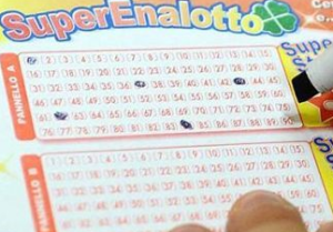 Superenalotto, incremento nel numero delle giocate ad agosto 2017